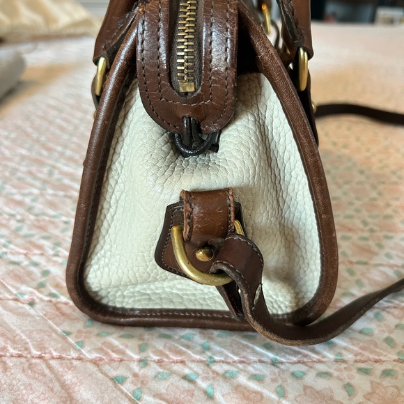 Vintage 80s Dooney & Bourke All Weather Leather Boston Satchel Bag, Cream & Brwn - Picture 4 of 16